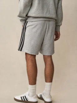 Grijs - adidas Essential 3-Stripes French Terry Shorts