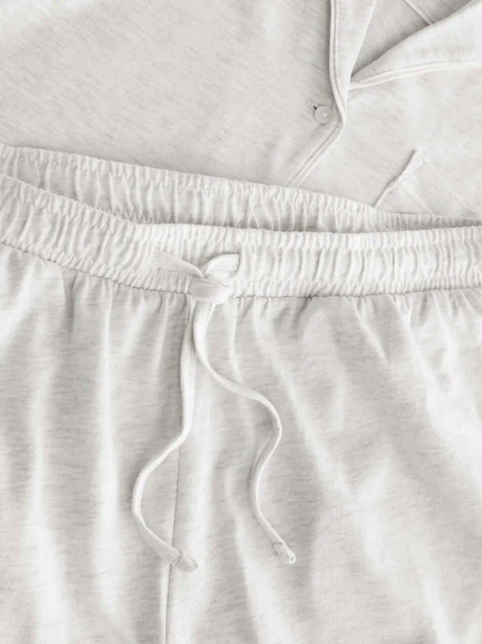Grijs - Pyjama met knopen en jerseystof