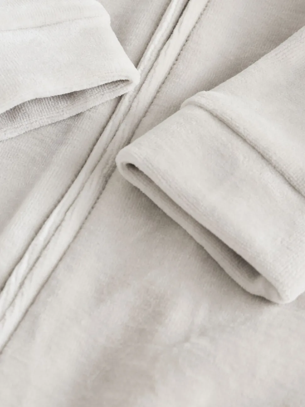 Grijs - Velour Two Way Zip Baby Sleepsuits 2 Pack (0-2yrs)