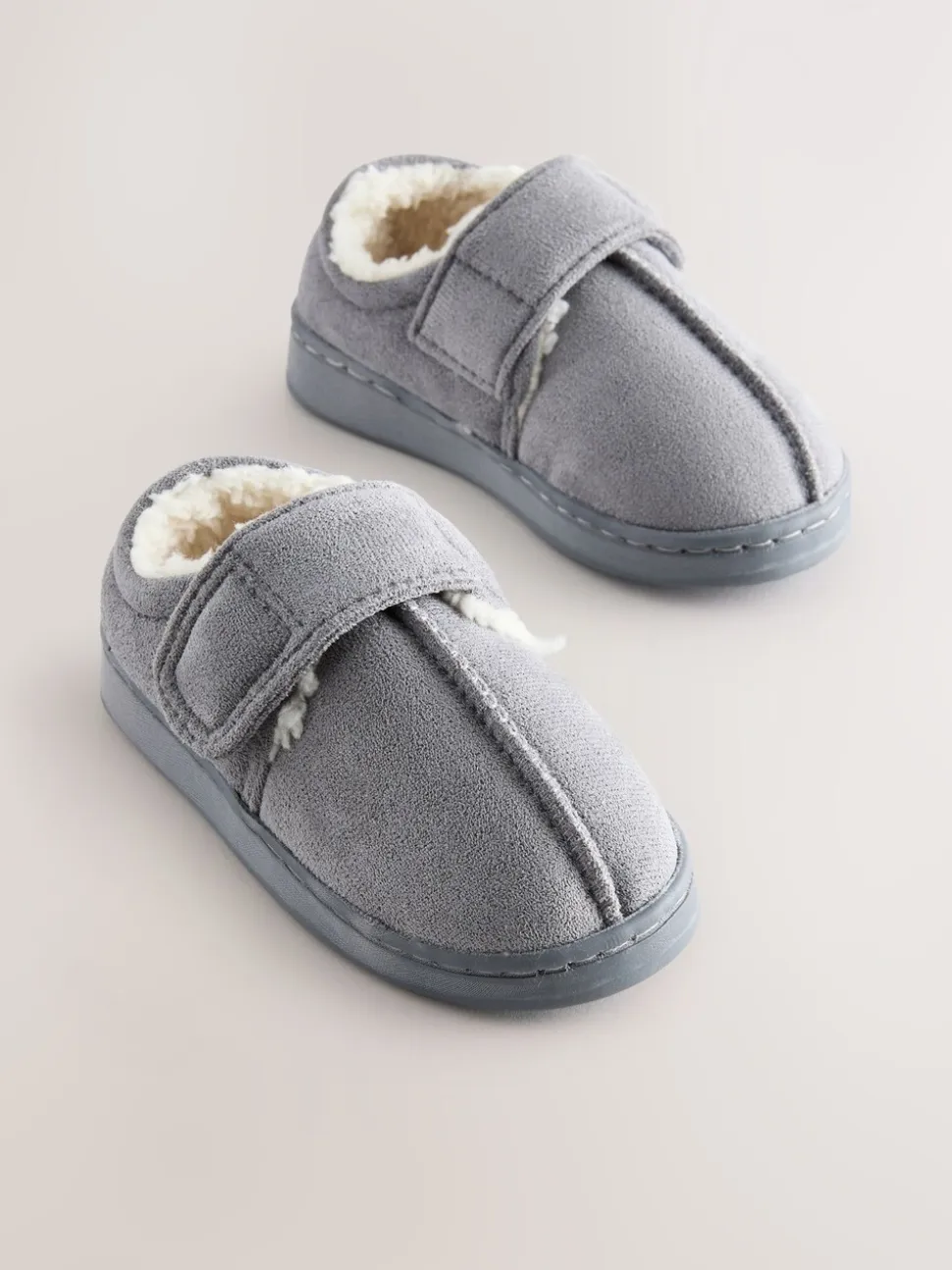 Grijs - Warm gevoerde pantoffels met kuipzool