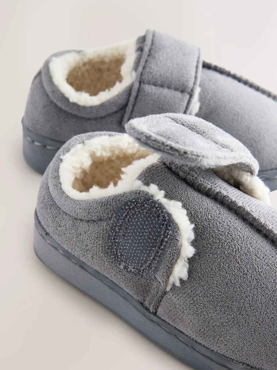 Grijs - Warm gevoerde pantoffels met kuipzool