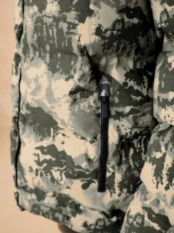 Grijze camouflageprint - Regenbestendige gewatteerde jas met microfleece voering (3-17jr)