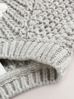 Grijze gehaakte bloemen - Gebreid babyvest (0 mnd- 3 jr)