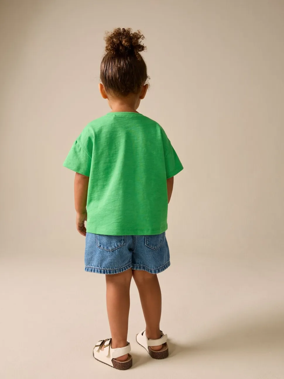 Groen met regenboog - Short Sleeve Embroidered T-Shirt (3mths-7yrs)