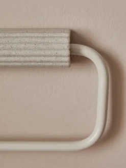 Handdoekrail met ribstructuur