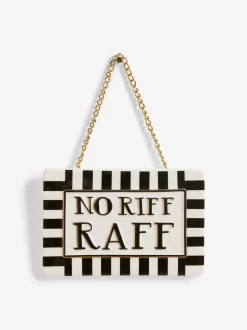 Hangend wandbordje met "No Riff Raff"