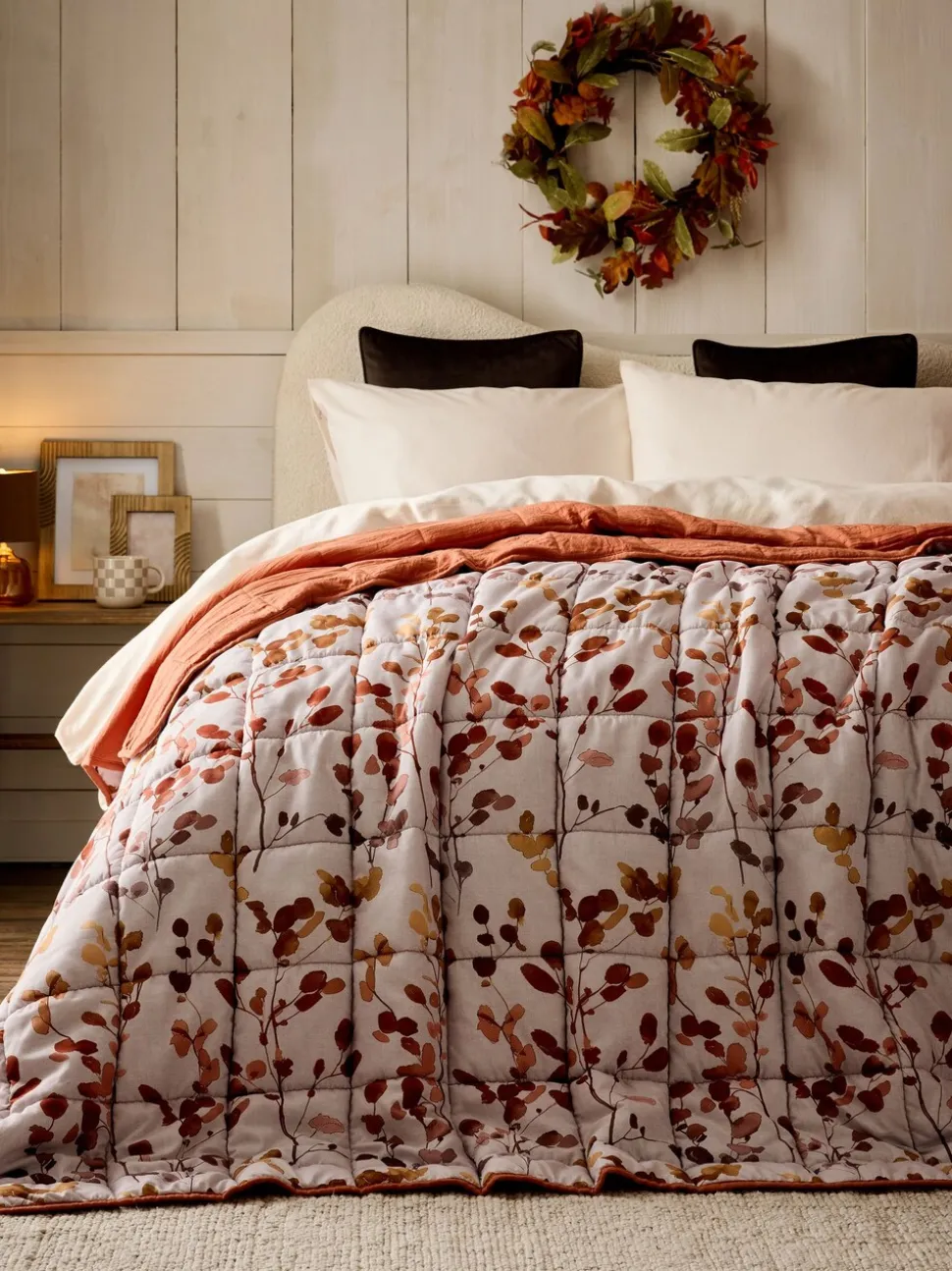 Honesty Floral Print Reversible Bedspread