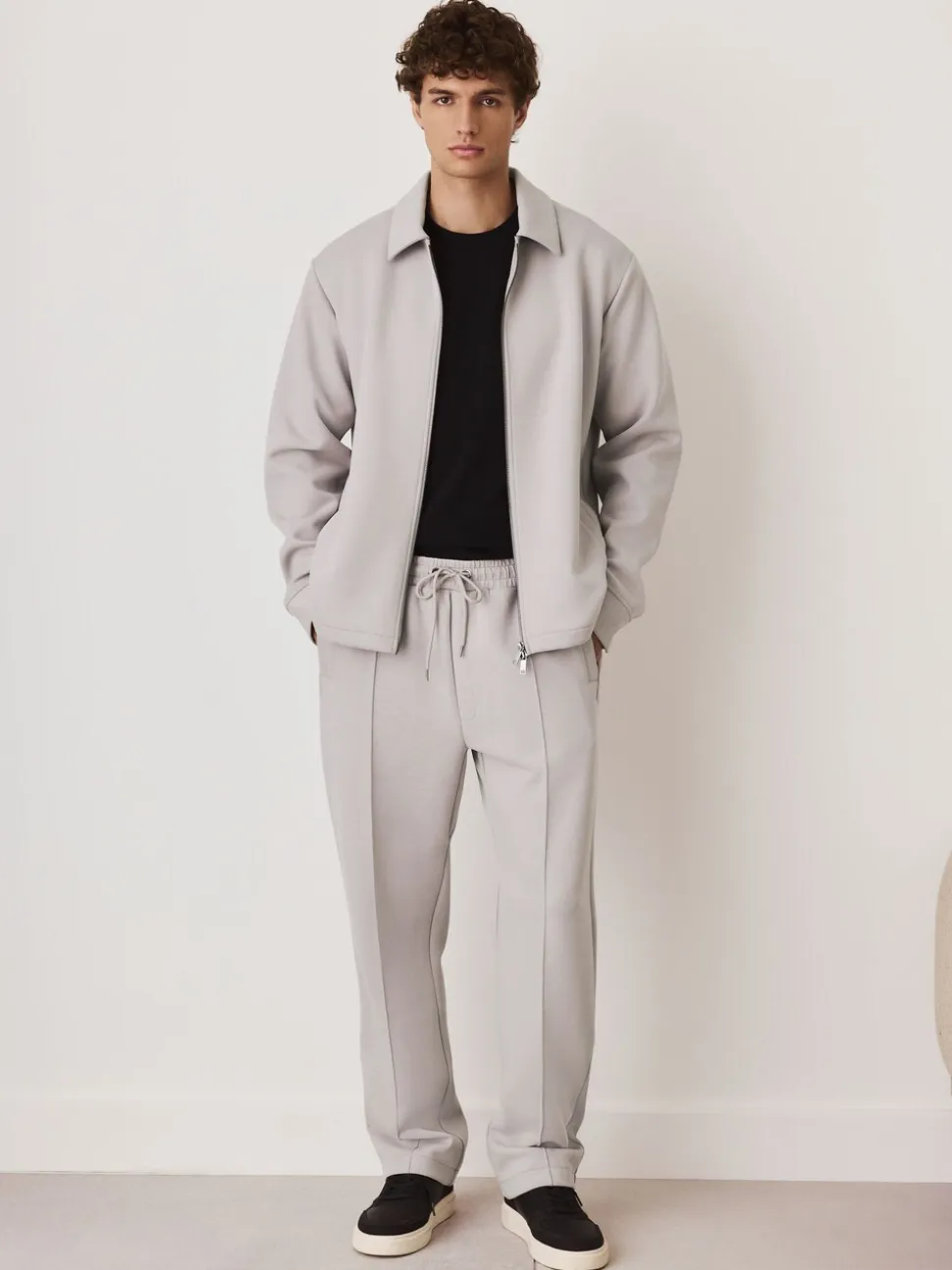 Ice grey - N. Premium Soft Touch Scuba Slim Fit Open Joggers