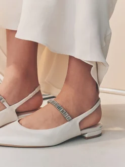 Ivoor - Mary Jane bruidsschoenen met hielbandje en puntige neus voor bruiloft