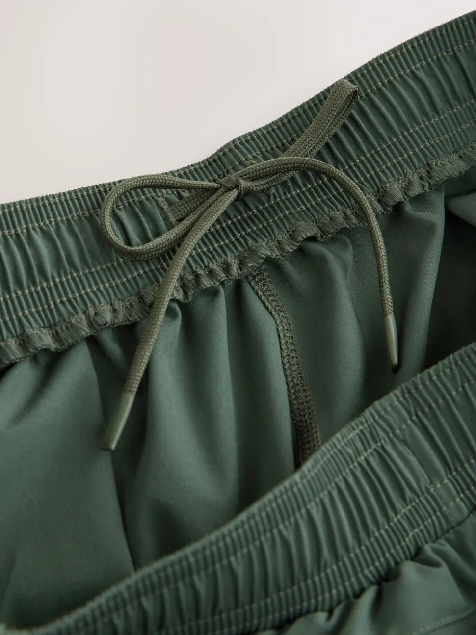 Kakigroen - Active cargo gym trainingshorts