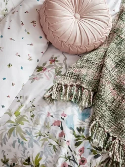 Laura Ashley 100% katoensatijn 220 thread count Pointon Fields dekbedovertrek- en kussensloopSet
