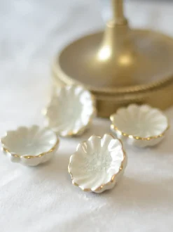 Laura Ashley 4 Pack Ceramic Metallic Edge Drawer Knobs