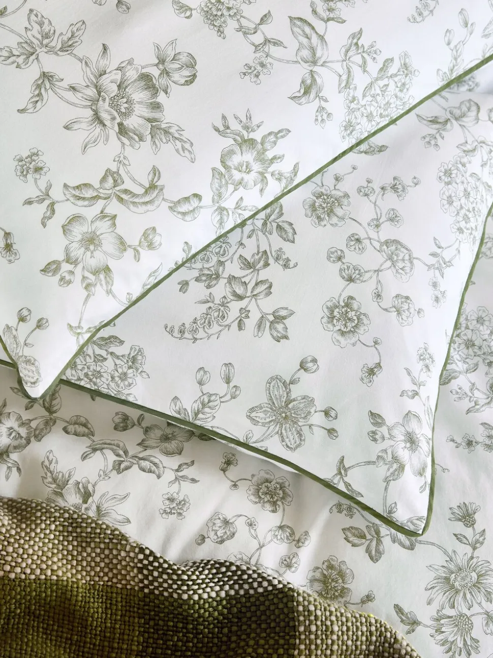 Laura Ashley Aneta Floral 100% Cotton Duvet Cover and Pillowcase Set