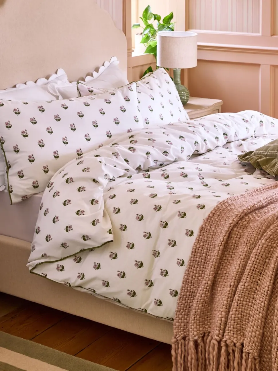 Laura Ashley Beauchamp Floral 100% Cotton Duvet Cover and Pillowcase Set