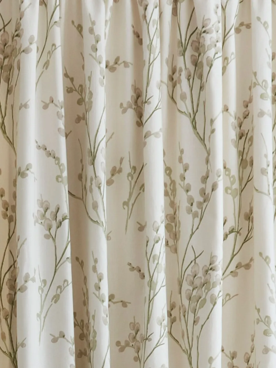 Laura Ashley Pussy Willow gevoerde gordijnen met potloodplooi