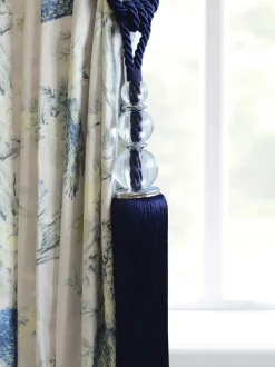 Laura Ashley Selby hars gordijn met kwastjes en strik aan de achterkant