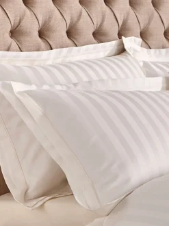 Laura Ashley Shalford set van 2 kussenslopen van 100% katoen met een draaddichtheid van 400