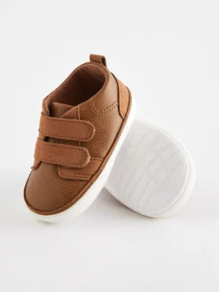 Lichtbruin - Touch Fastening Baby Trainers (0-2mths)