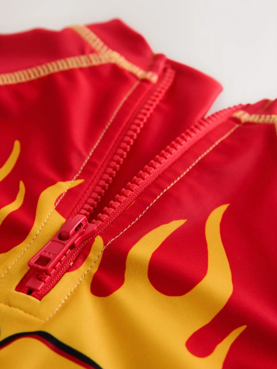 Lightening McQueen - Set van surfhemdje en zwembroek (3mnd -7jr)