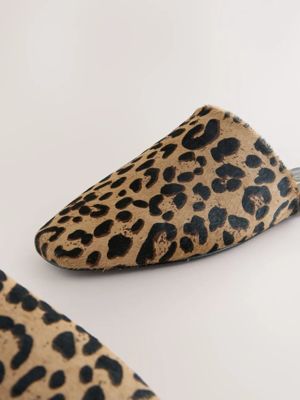 Luipaard - Forever Comfort® muiltjes met hoge uitsnijding en vierkante neus