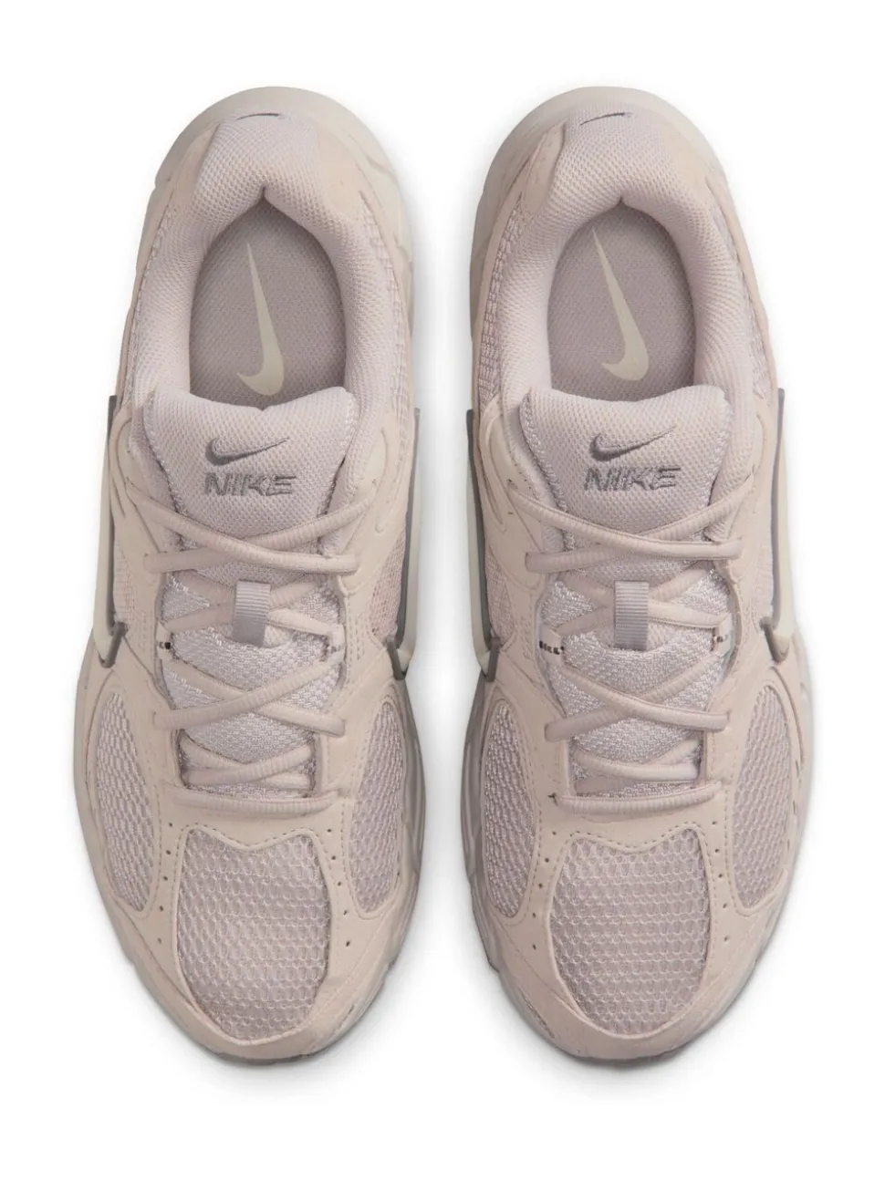 Maan Grijs - Nike V5 Runner hardloopsneakers