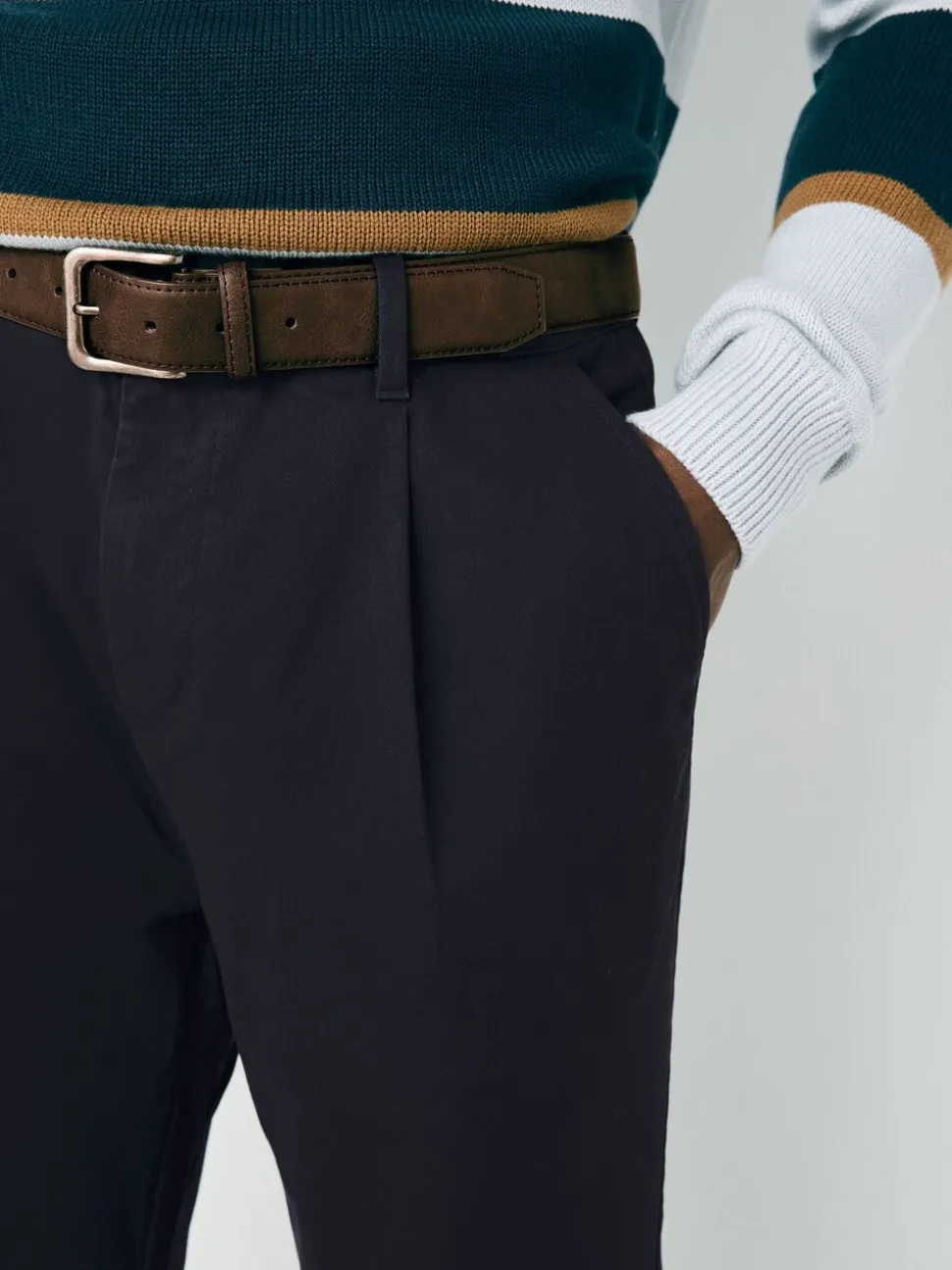 Marineblauw - Belted Soft Touch Pleated Chino Trousers