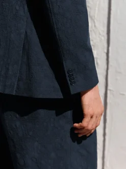 Marineblauw - Regular-fit Nova Fides kostuumjasje van Italiaanse stof met gehaakt patroon
