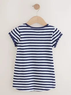 Marineblauwe/witte strepen - T-shirt met zakje en madeliefjesprint (1,5-16 jr)