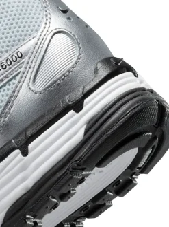 Metallic zilver - Nike P6000 Trainers