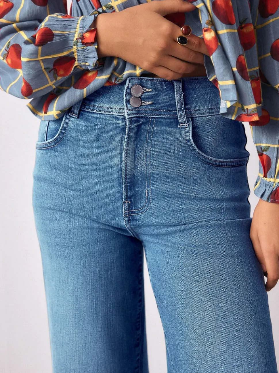 Middenblauw denim - High Rise stretchy Jeans met wijde pijpen