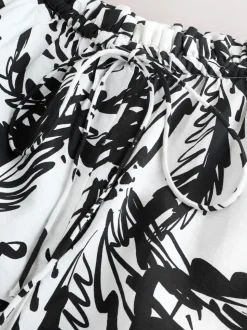 Monochroom - Strandshorts voor de zomer