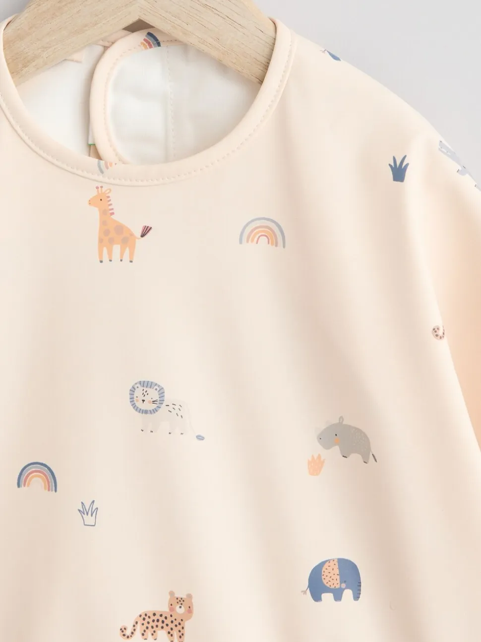 Naturel Mini Jungle - Slabbetje met mouwen voor spenen en voeden