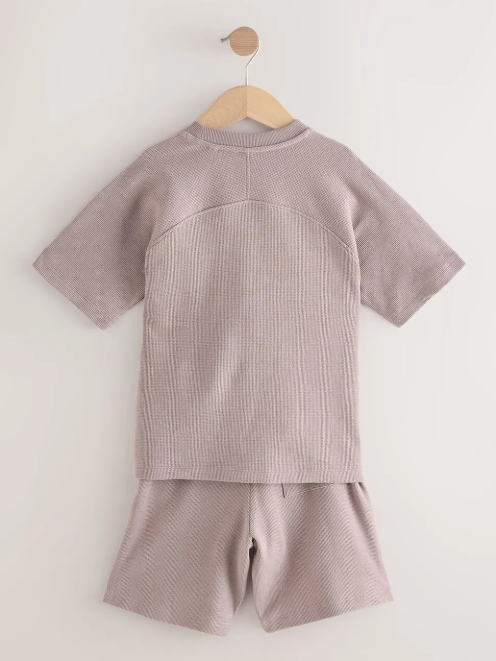 Nertsgrijs/bruin - Set van T-shirt met textuur en korte mouwen en shorts (3 - 16 jr)