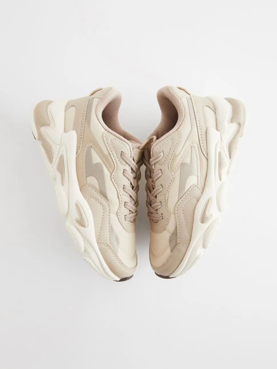 Neutraal - Elastische sportschoenen