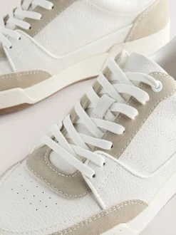 Neutraal - Smart Casual Trainers with Suede Trim
