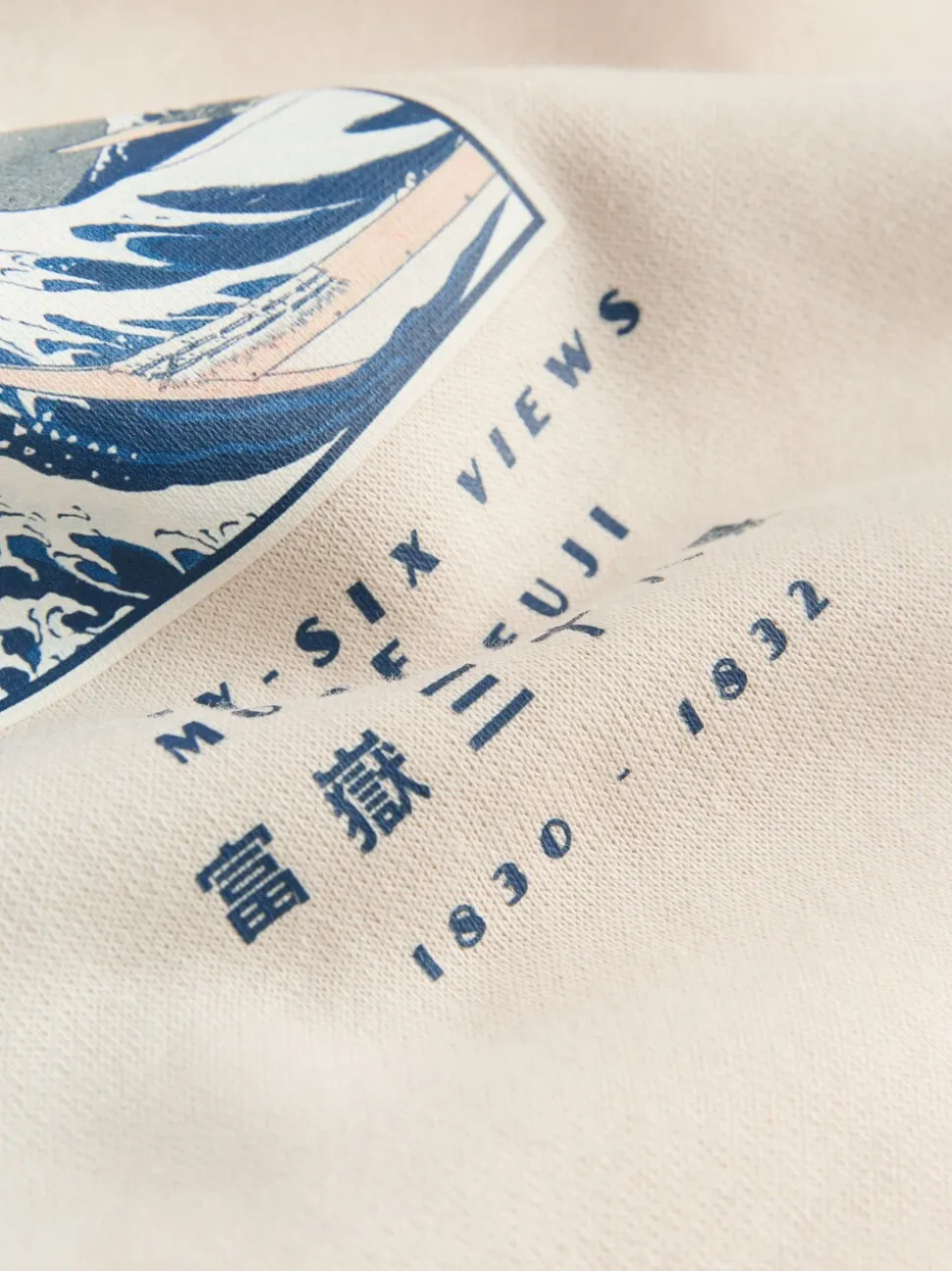 Neutraal ecru - Pullover-hoody - Hokusai Graphic License