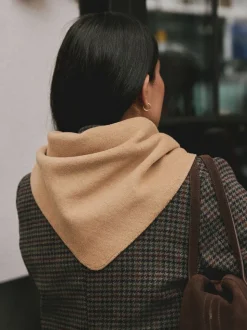 Neutral Felt - Driehoek sjaal