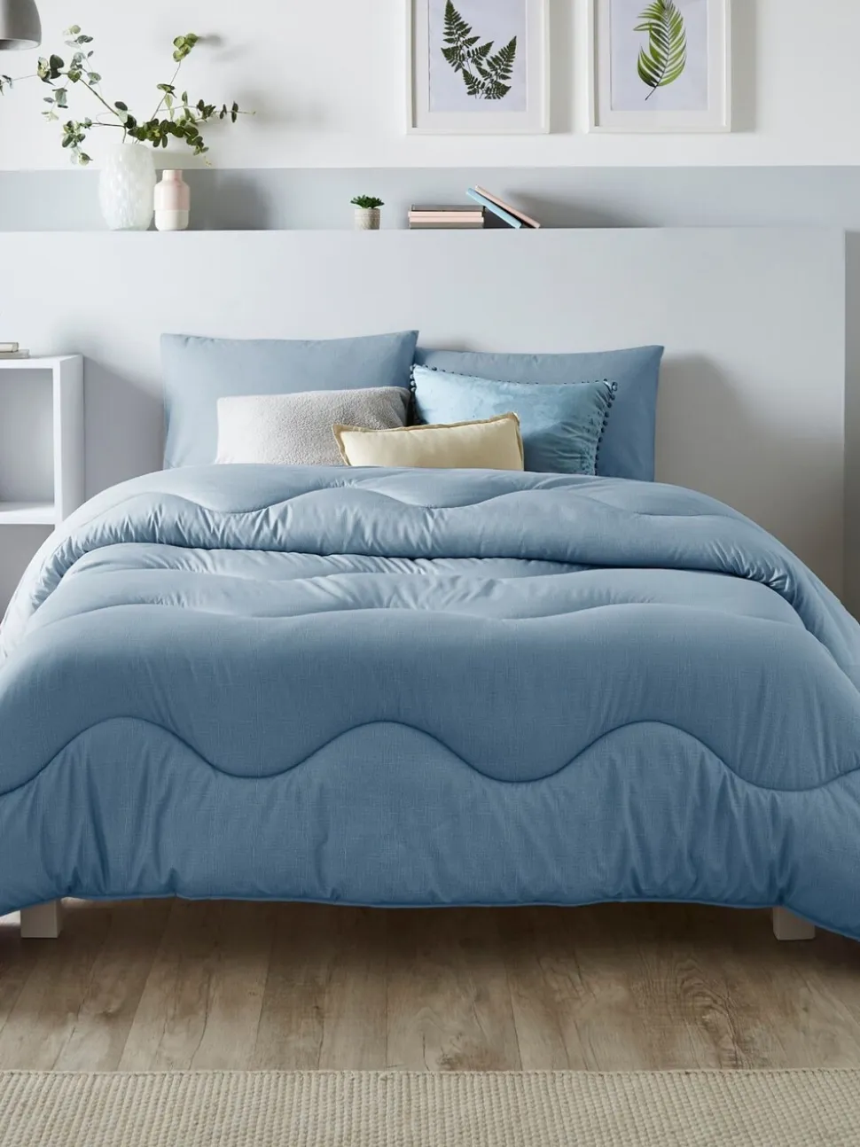 Night Lark Linen 10.5 Tog Coverless Duvet