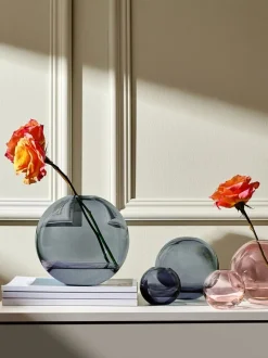 Nude Mars Small Vase