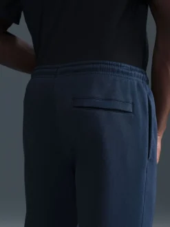 Obsidiaan - Nike Club Fleece joggingbroek met wijde pijpen