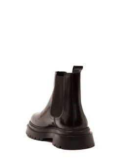 Off The Hook Turner Leather Chelsea Boots
