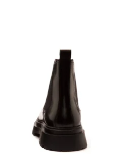 Off The Hook Turner Leather Chelsea Boots