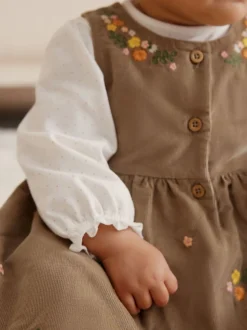 Olijfgroen geborduurd - Set van corduroy pinafore, bodysuit met lange mouwen en maillot voor baby's (0mnd-2jr)