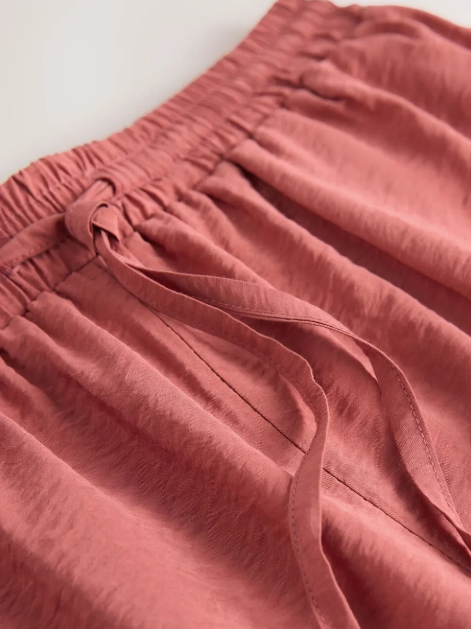 Oudroze - Sportshort met contrasterende Streep