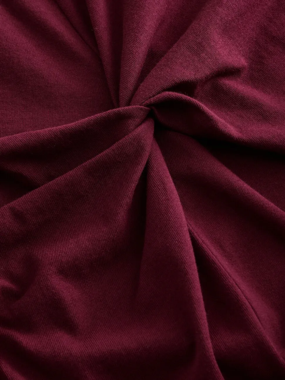 Paarsblauw - Zomerse T-shirtjurk met draai en korte mouwen
