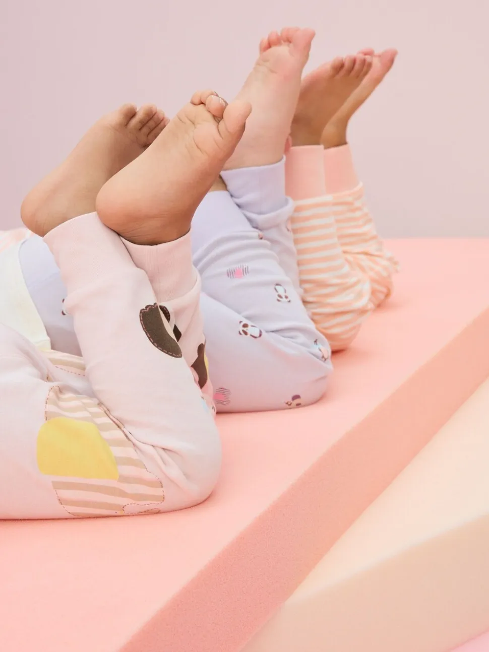 Pastel met tekenfiguurtjesprint - Knus pyjama met lange mouwen 3 Pack (9maanden -12jaar)