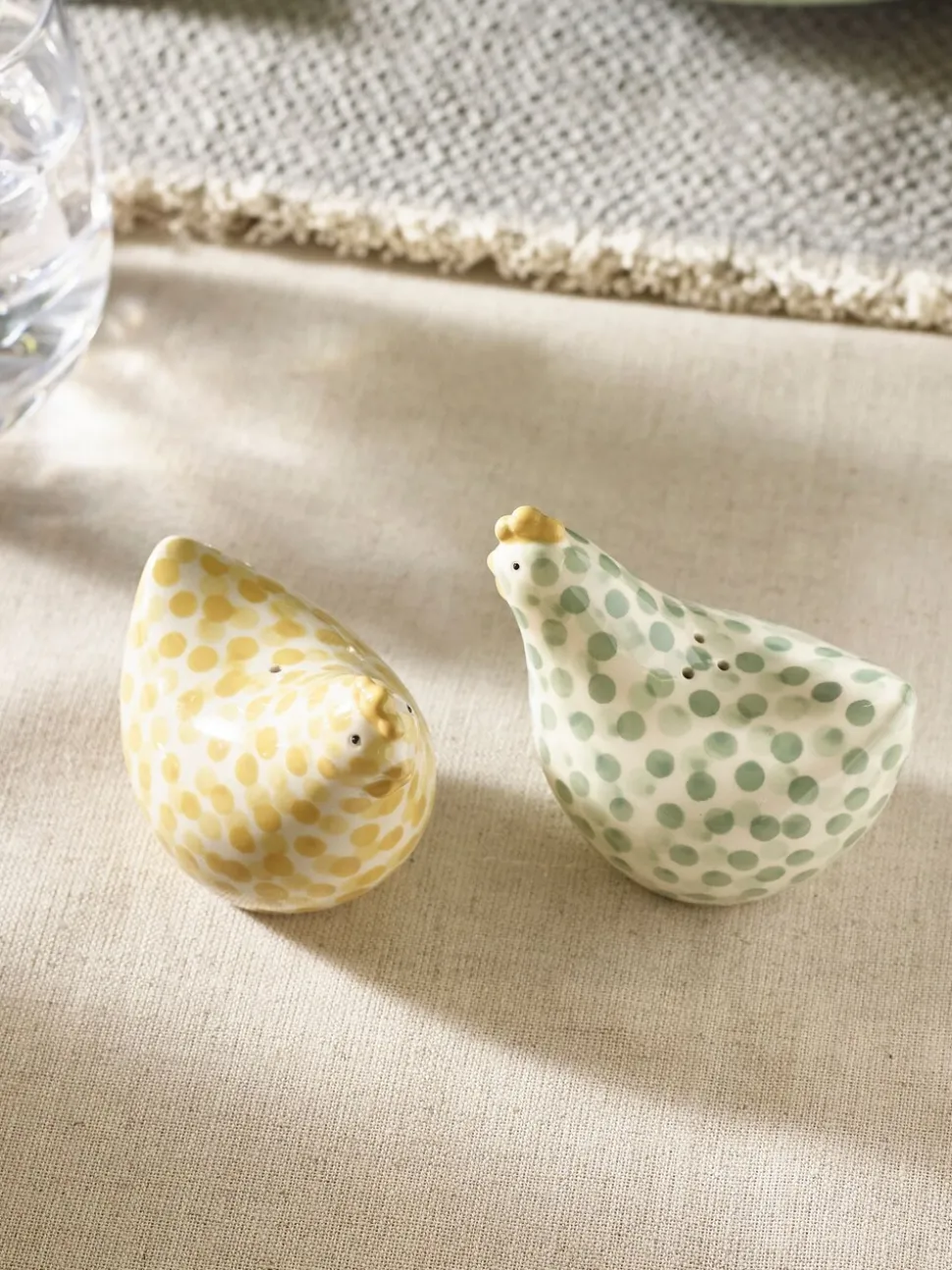 Pat and Peggy peper-en-zout-shakers met kip