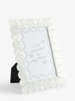 Pearlescent Scallop Photo Frame