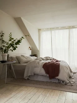 Piglet in Bed 100% Linen Duvet Cover