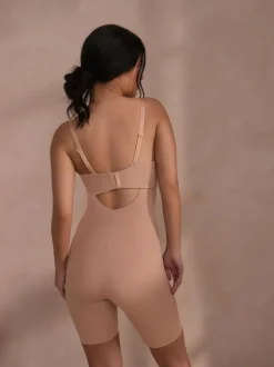 Praline nude - DD+ minimaliserende buikcorrigerend ondergoed met bandeau en pijpjes